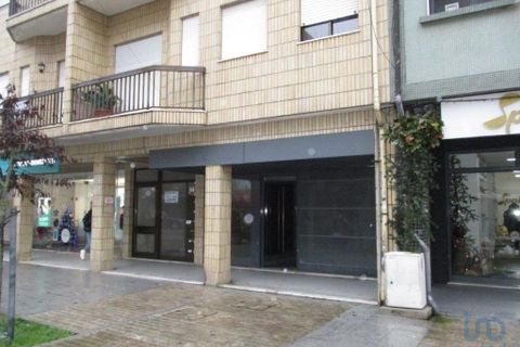 Gewerbliche Immobilie in Pacos de Ferreira, Portugal 220m², Nr. 268544