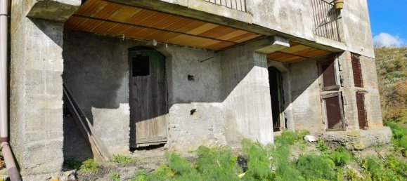 4-Zimmer Haus in Castelmola, Italy, Nr. 37656 62