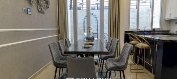 4 bedrooms Villa in Tay Ho, Vietnam No. 815 3