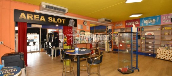 3 rooms Commercial property in Cavallino-Treporti, Italy No. 285046 7