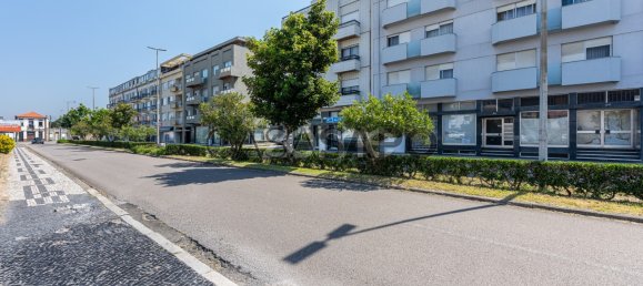 150m² Commercial property in Espinho, Portugal No. 190454 6