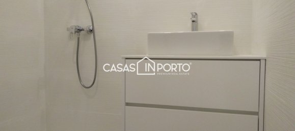 4 bedrooms Apartment in Porto, Portugal No. 78910 30