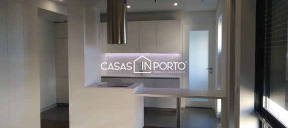 4 bedrooms Apartment in Porto, Portugal No. 78910 14