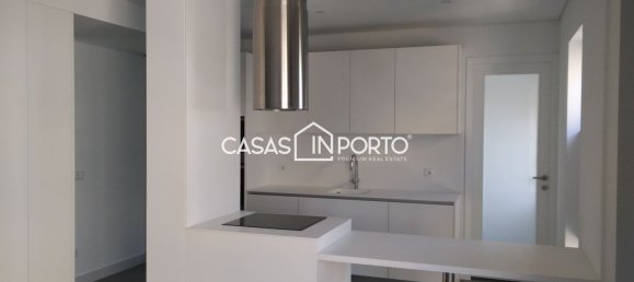 4 bedrooms Apartment in Porto, Portugal No. 78910 6