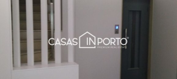 4 bedrooms Apartment in Porto, Portugal No. 78910 35