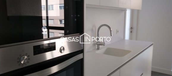 4 bedrooms Apartment in Porto, Portugal No. 78910 9
