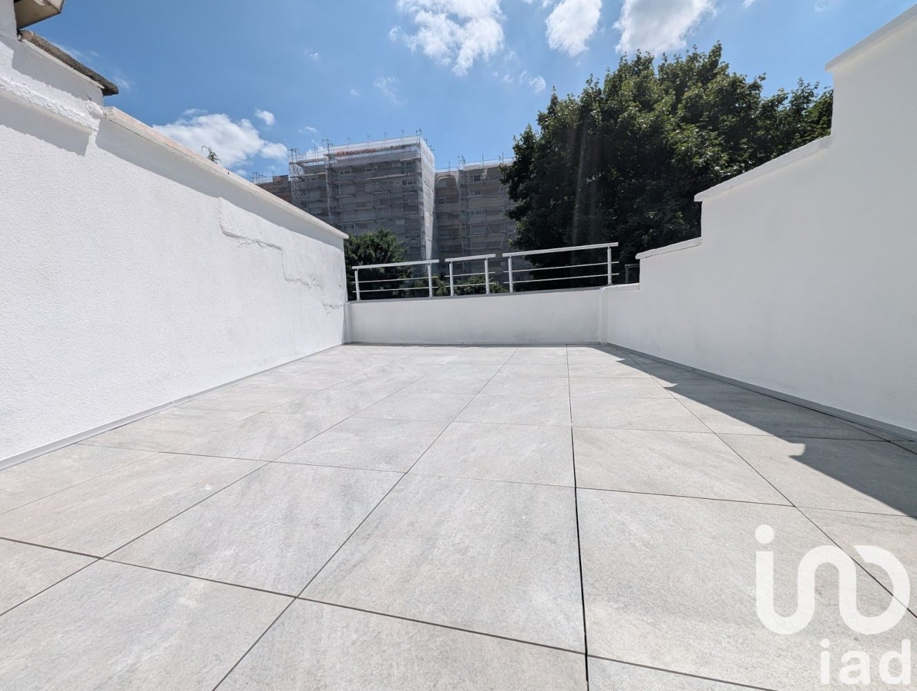 204m² Building in Forbach, France No. 216859