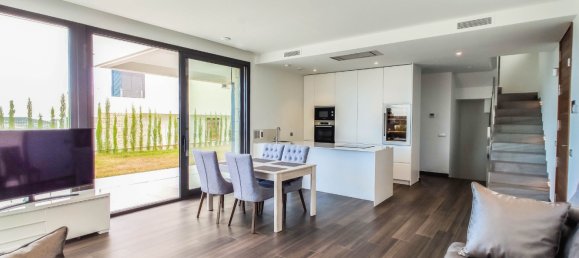 Вилла с 4 спальнями в Бенидорм, Испания № 4208 13