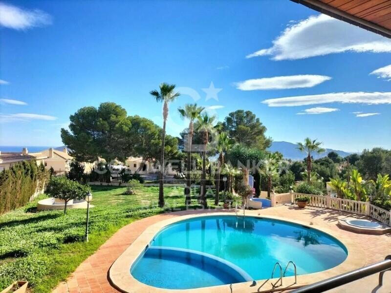 4 Schlafzimmer Villa in La Nucia, Spain, Nr. 79002