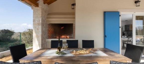 4 bedrooms Villa in Zadar, Croatia No. 142 6