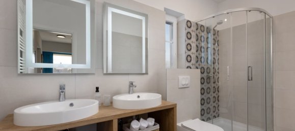 4 bedrooms Villa in Zadar, Croatia No. 142 13