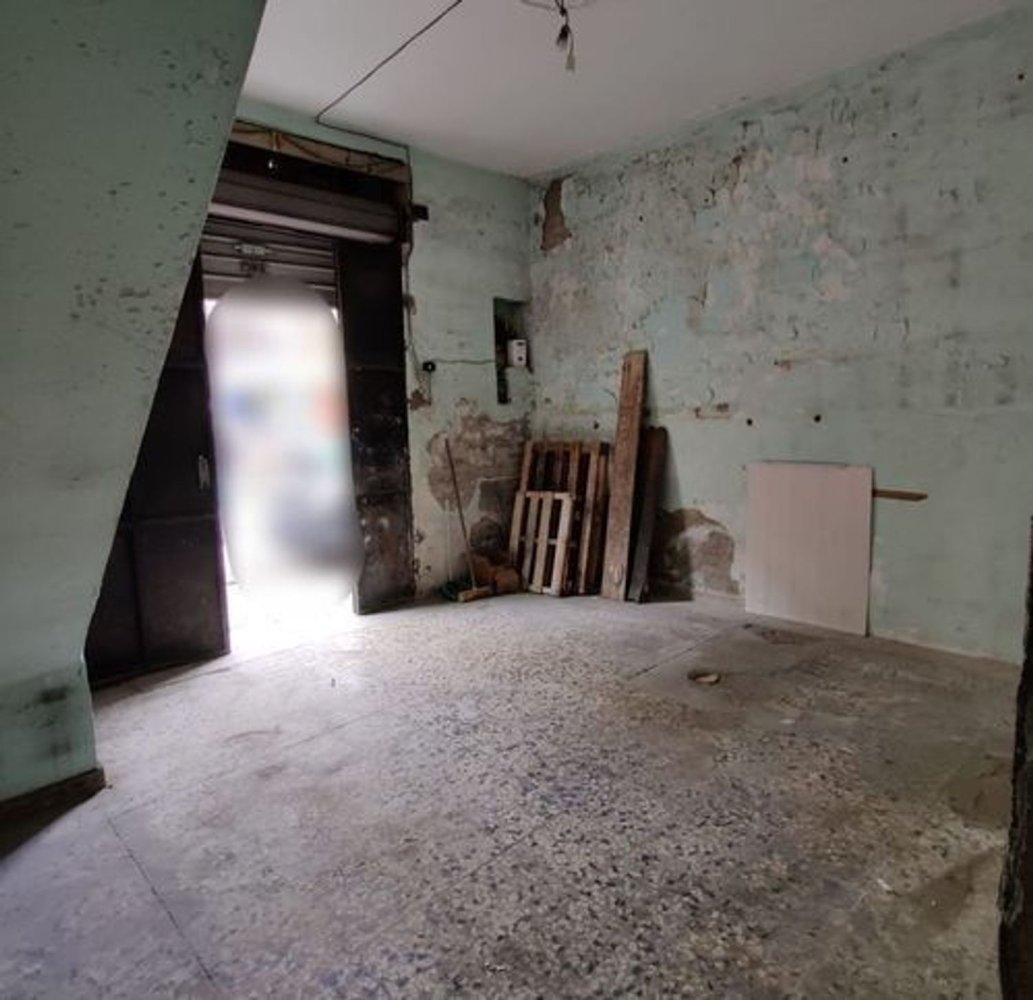 Propriété commerciale à Messina, Italy 75m² No. 350453