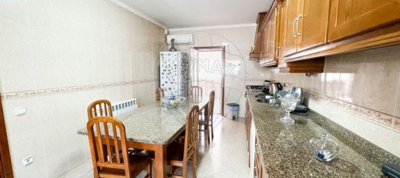 3 bedrooms House in Felgueiras, Portugal No. 26653 5