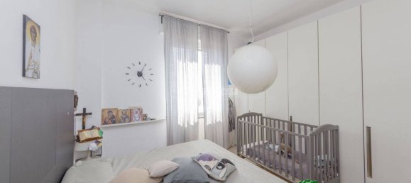 Apartamento de 3 dormitorios en Piacenza, Italy No. 20599 12