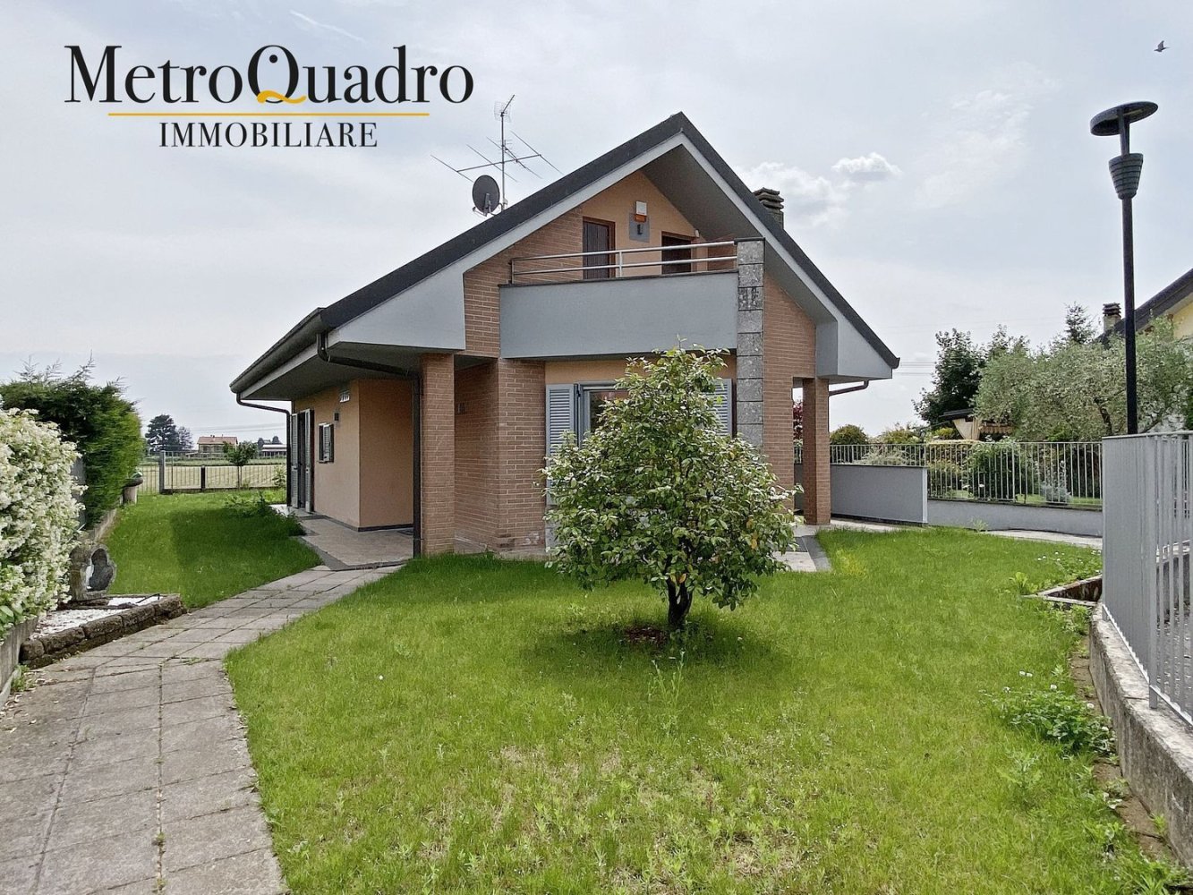 5-Zimmer Villa in Busnago, Italy, Nr. 188187