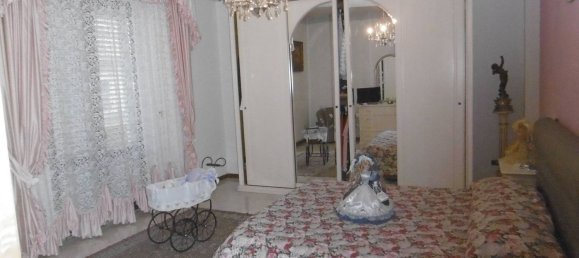 5-Zimmer Haus in Montegranaro, Italy, Nr. 173450 9