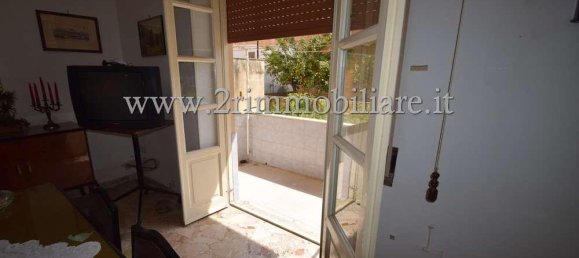 5-salle Appartement à Mazara del Vallo, Italy No. 161598 6