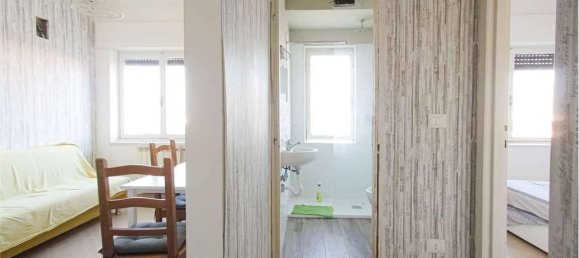 Apartamento de 2 divisões em Ardea, Italy N.º 26804 4