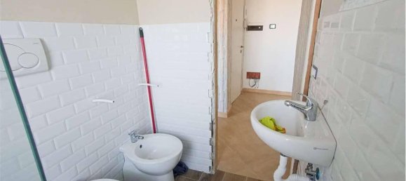 Apartamento de 2 divisões em Ardea, Italy N.º 26804 15