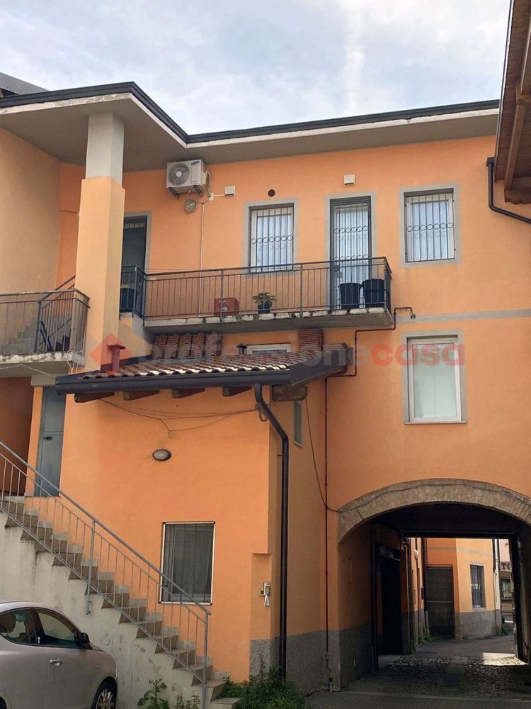 2 bedrooms Apartment in Treviolo, Italy No. 387527