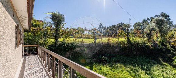 4 bedrooms House in Guilhofrei, Portugal No. 39749 22