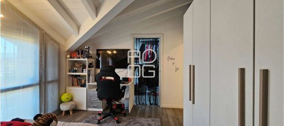 Casa de 8 divisões em Lonato del Garda, Italy N.º 6456 9