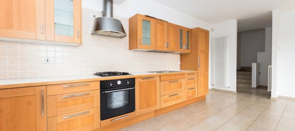 Apartamento de 3 dormitorios en Colli al Metauro, Italy No. 340446 5