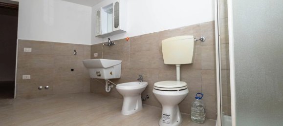 Apartamento de 3 dormitorios en Colli al Metauro, Italy No. 340446 25