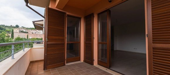 Apartamento de 3 dormitorios en Colli al Metauro, Italy No. 340446 7