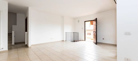 Apartamento de 3 dormitorios en Colli al Metauro, Italy No. 340446 2