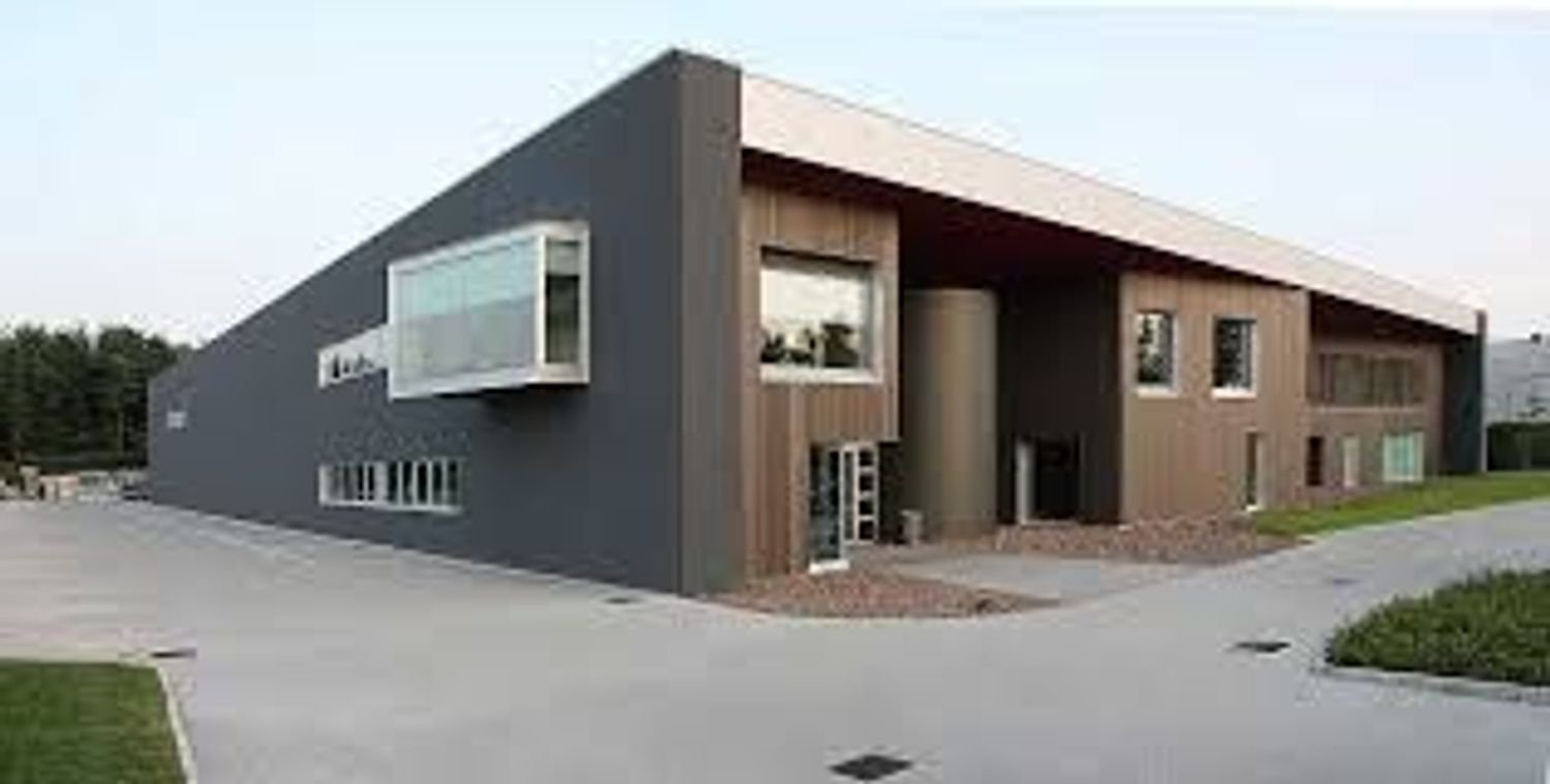 233m² Building in Prevalle, Italy No. 311899