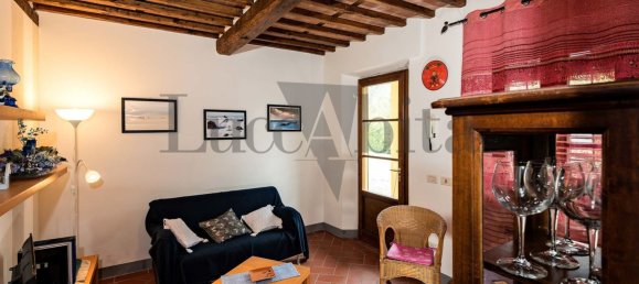 15 rooms House in Lucca, Italy No. 42652 9