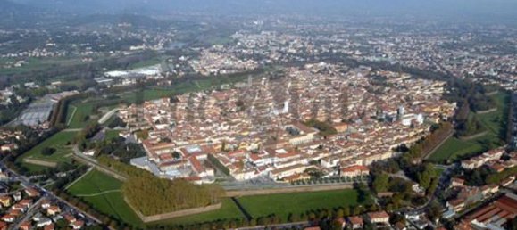 15 rooms House in Lucca, Italy No. 42652 19