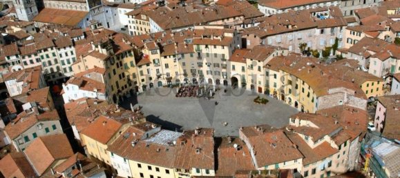 15 rooms House in Lucca, Italy No. 42652 16