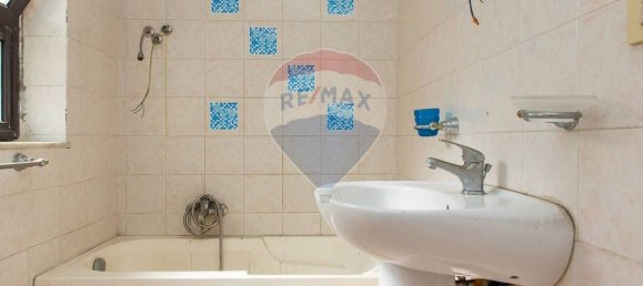 Дом с 2 спальнями в Ачи Кастелло, Италия № 352216 15