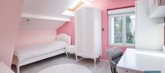 6 bedrooms House in Bourgoin-Jallieu, France No. 190253 10