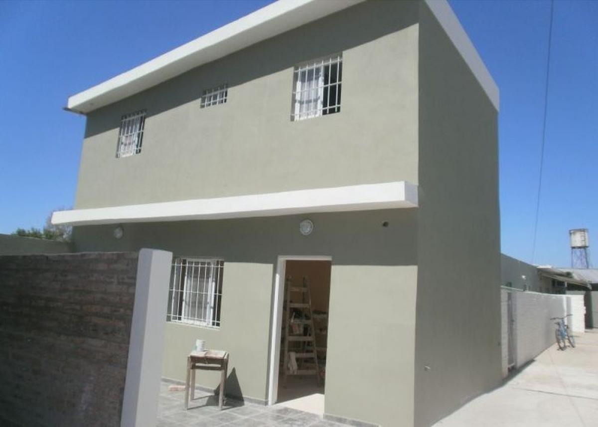 2 bedrooms House in Escobar, Argentina No. 16245