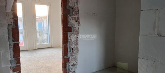 2-Zimmer Wohnung in Somma Lombardo, Italy, Nr. 18045 25