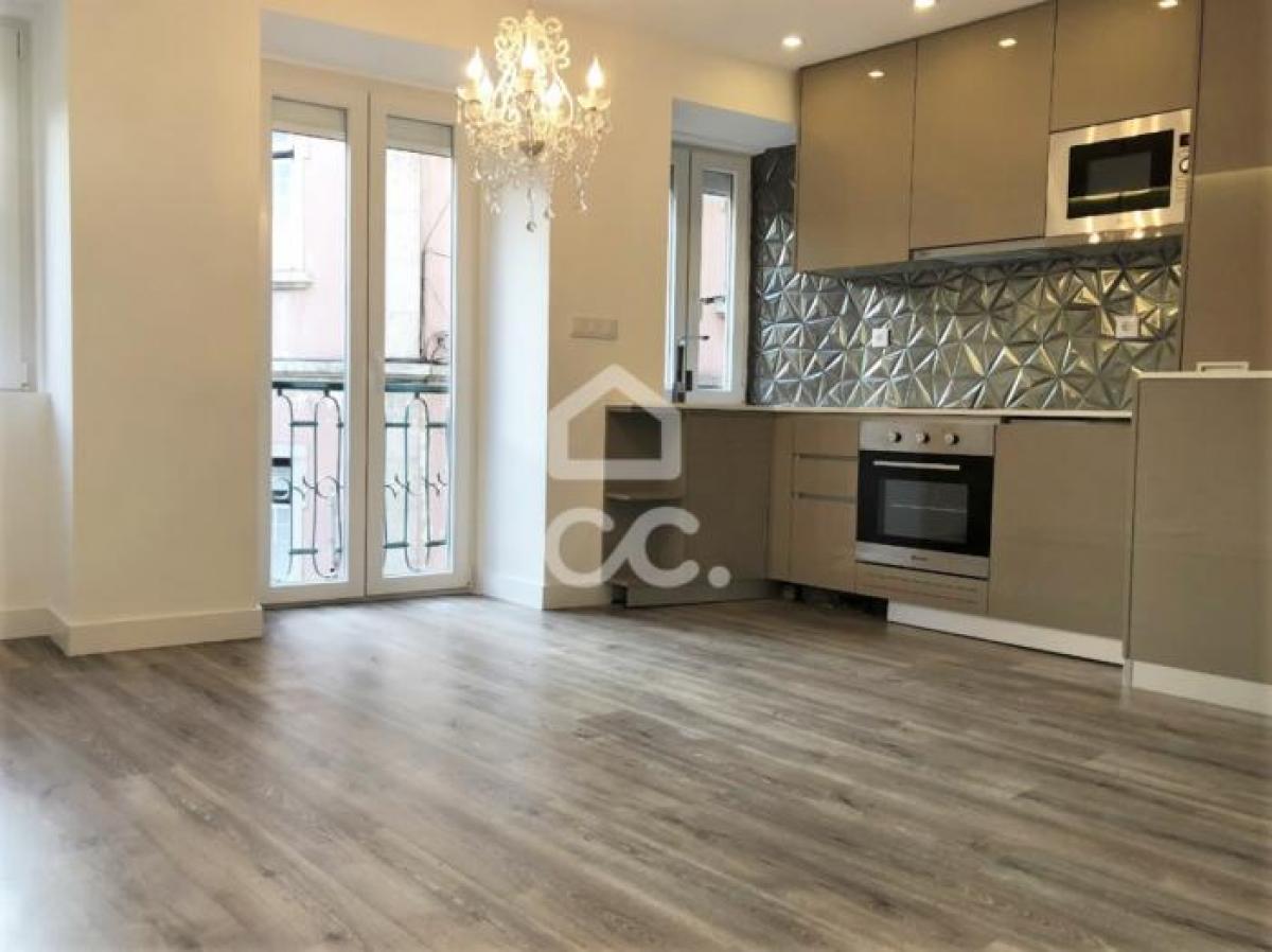 Apartamento de 2 dormitorios en Lisbon, Portugal No. 3196