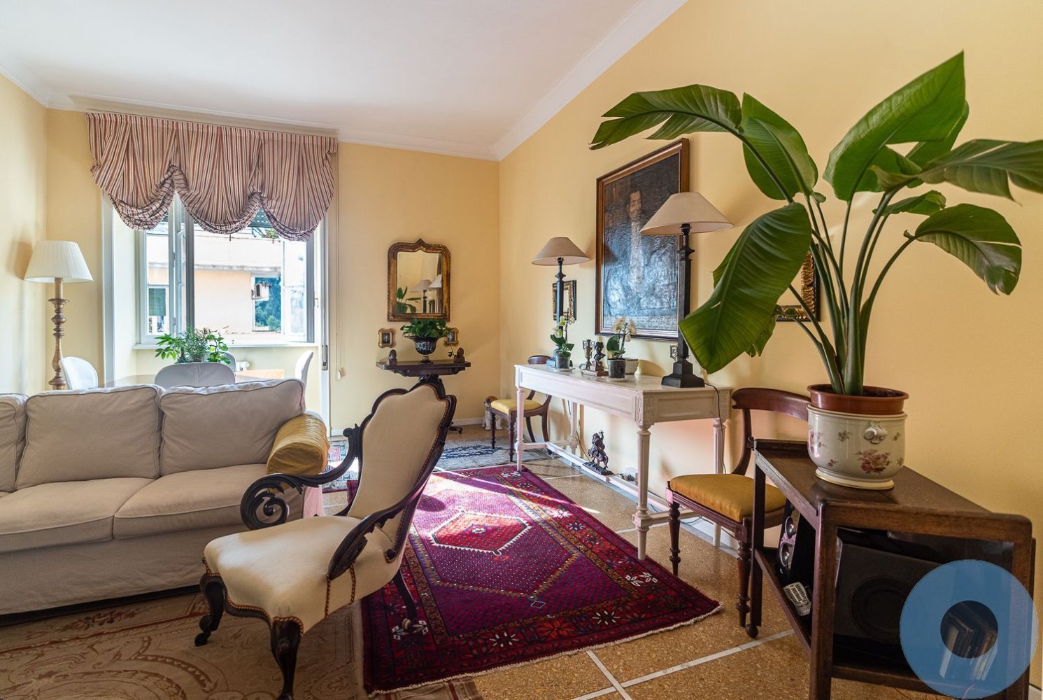 5 rooms Apartment in Rome, Italy No. 62242