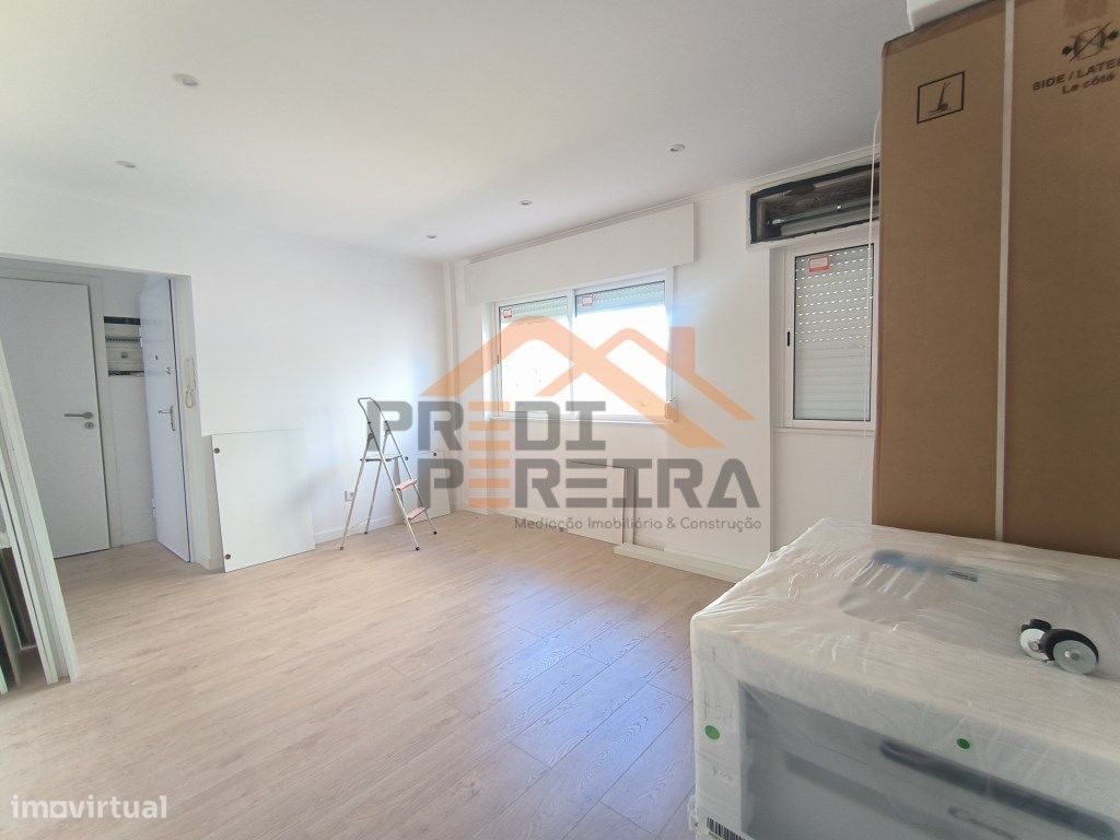 3 Schlafzimmer Wohnung in Odivelas, Portugal, Nr. 150036
