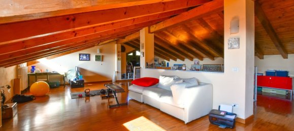 10غرفة فيلا في Varese, Italy رقم 68056 25