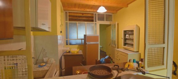 3 bedrooms House in Cuneo, Italy No. 266174 14