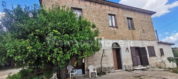 Дом с 5 спальнями в Каяццо, Италия № 120122 9