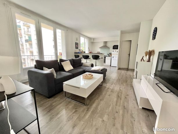 2 rooms Apartment in Rouen, France No. 313854