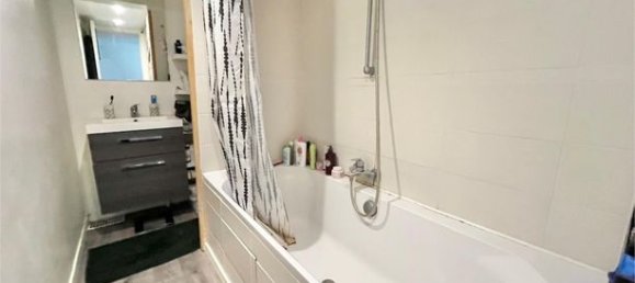 2 rooms Apartment in Rouen, France No. 313854 7