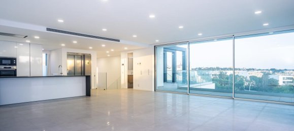 5 bedrooms House in Lagoa, Portugal No. 6702 2