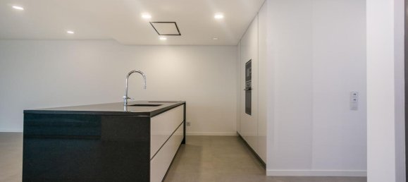 5 bedrooms House in Lagoa, Portugal No. 6702 6