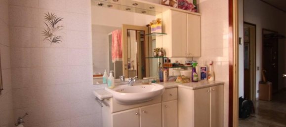 Apartamento de 3 habitaciónes en Bernareggio, Italy No. 146872 10