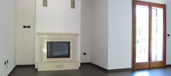 4غرفة شقة في Teramo, Italy رقم 306393 14